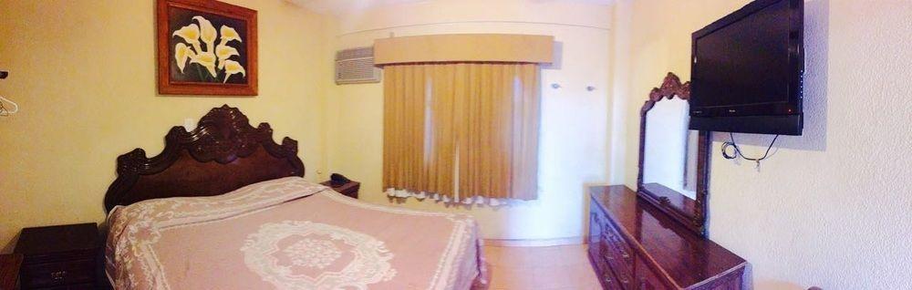 Hotel Mario'S Inn Ramos Arizpe Екстер'єр фото